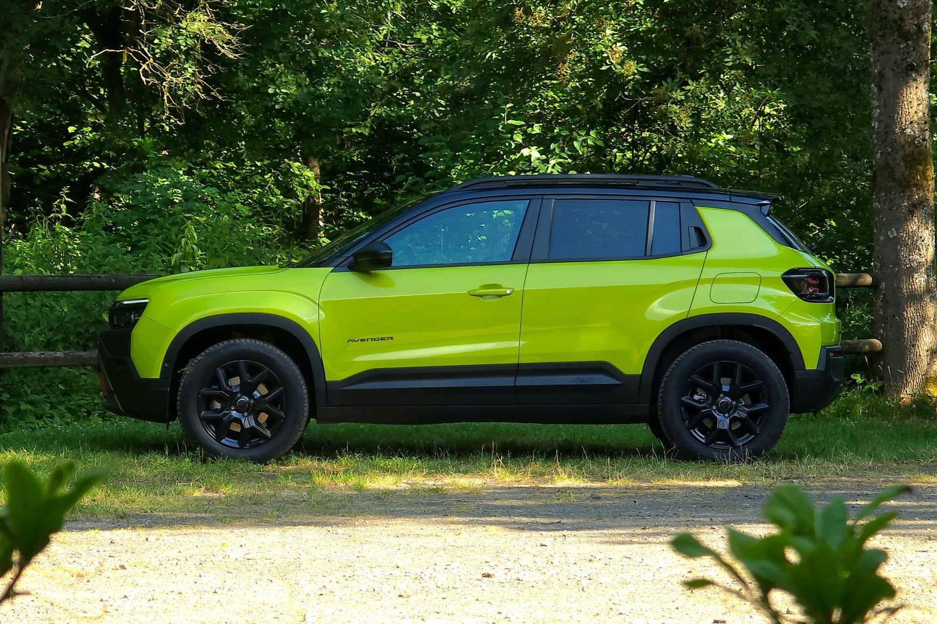 Jeep Avenger (10)