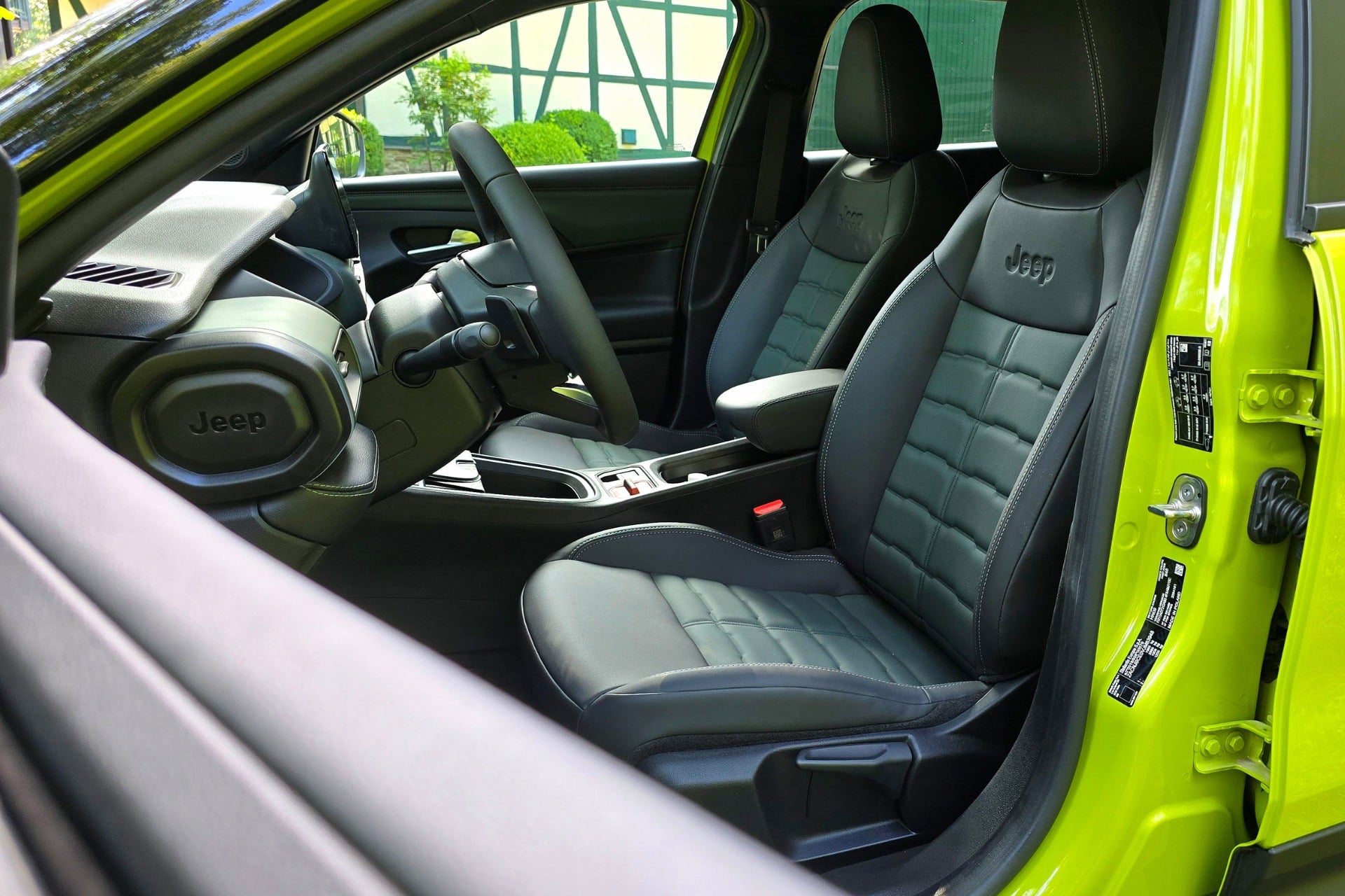 Jeep Avenger (15)