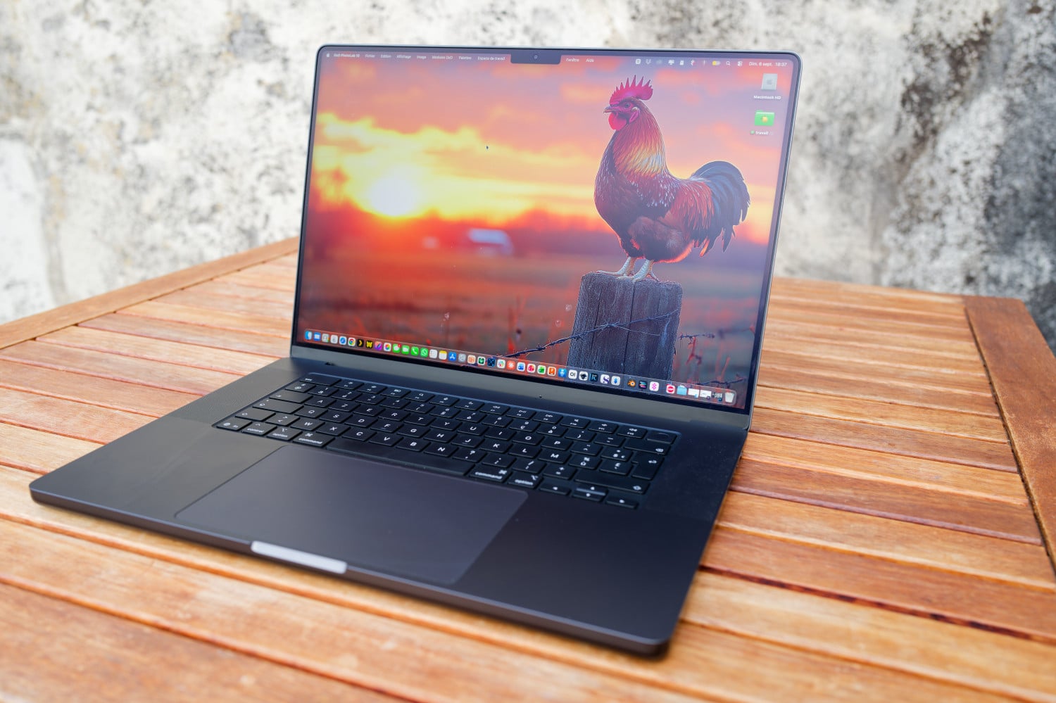 MacBook Pro 16 M5 Max