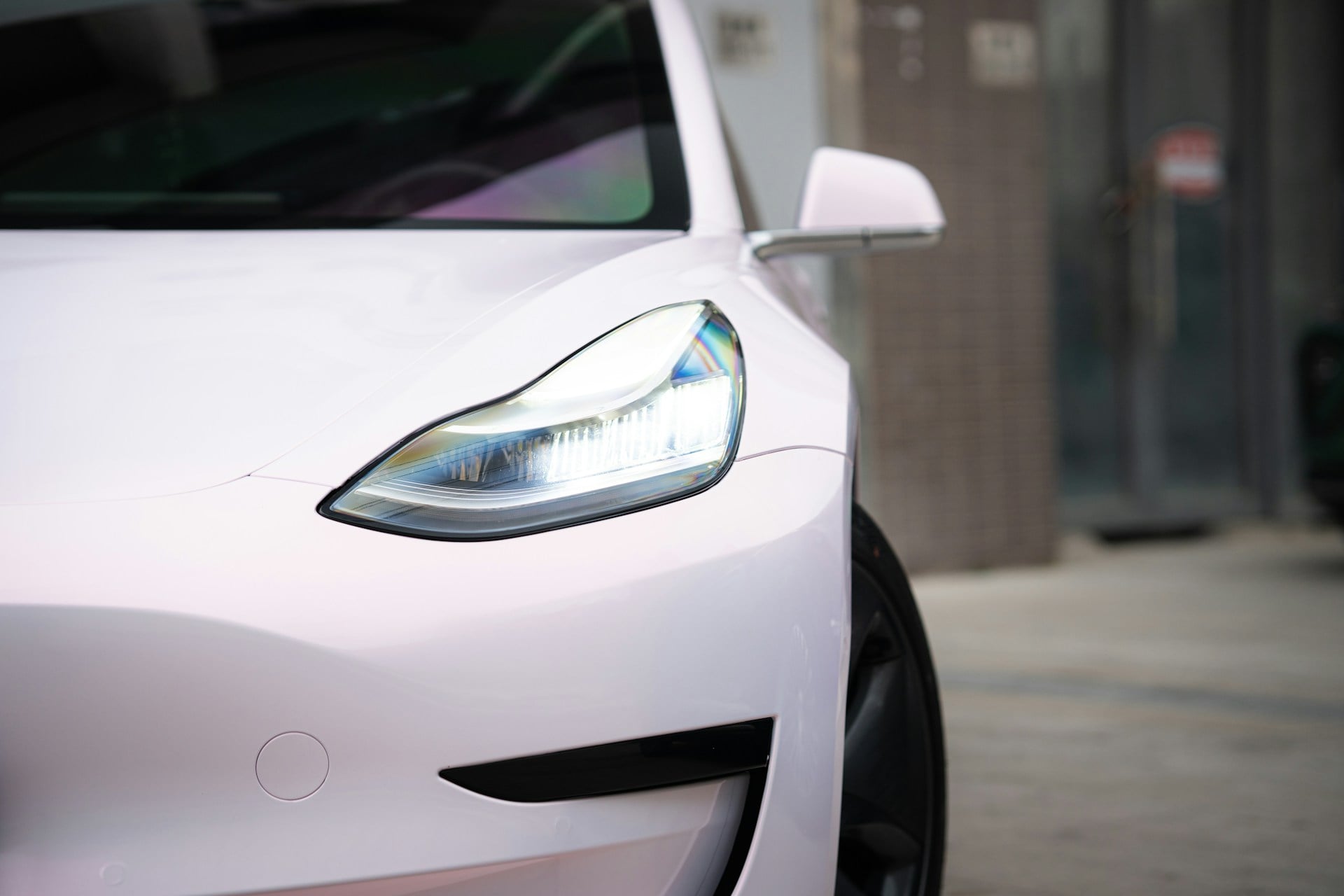 Tesla Model 3 (2)