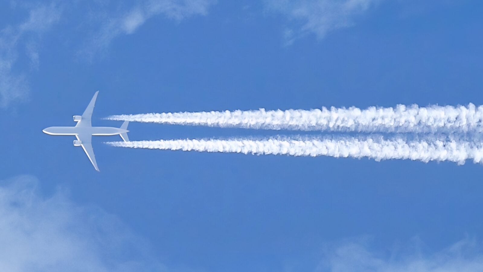 245 trajets problématiques : Air France teste l’évitement des traînées de condensation et découvre des trajets « à fort potentiel d’impact climatique »