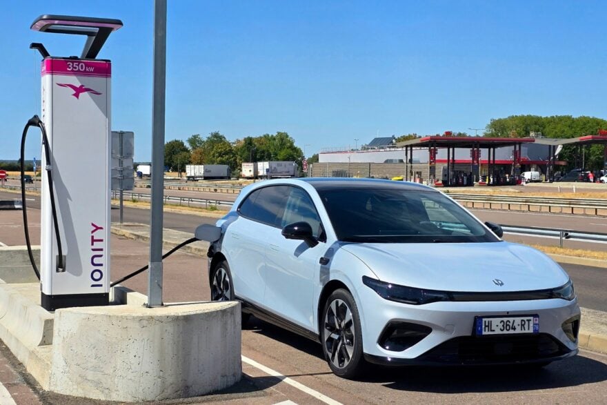 J’ai fait Paris-Grenoble en Leapmotor B05 : pari réussi ou galère absolue avec cette chinoise pas chère ?
