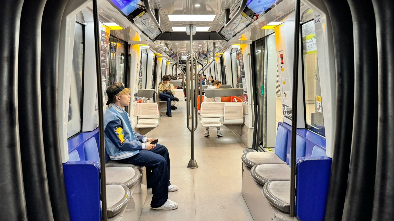 Cachés au fond des Pyrénées, le transport parisien de demain se prépare