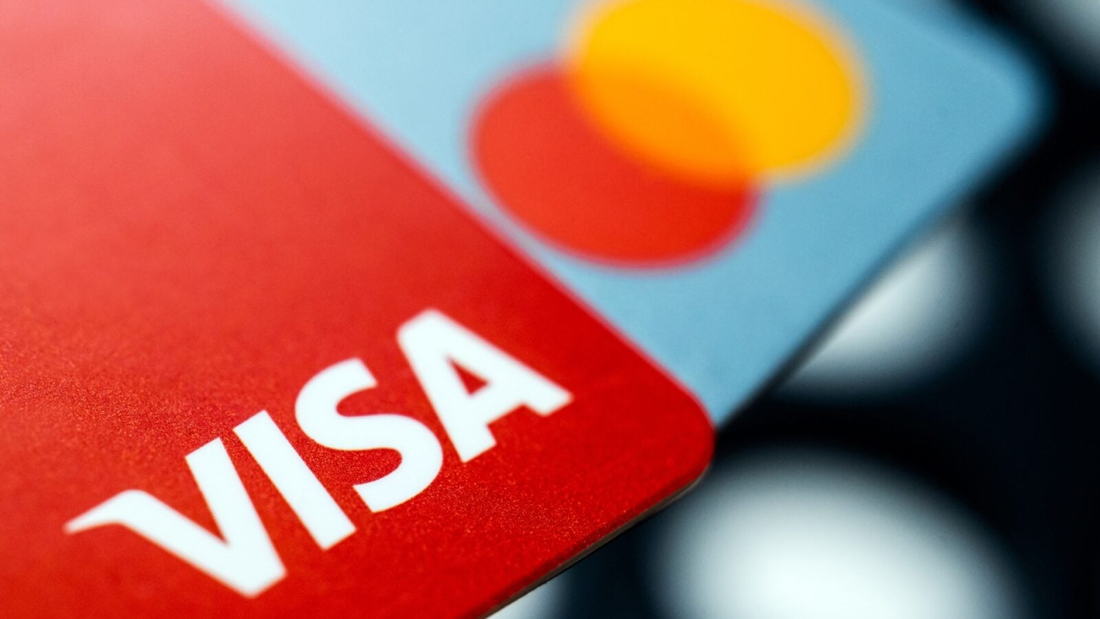 Achats en ligne : le plan de Visa et Mastercard pour éviter que des agents IA volent votre argent