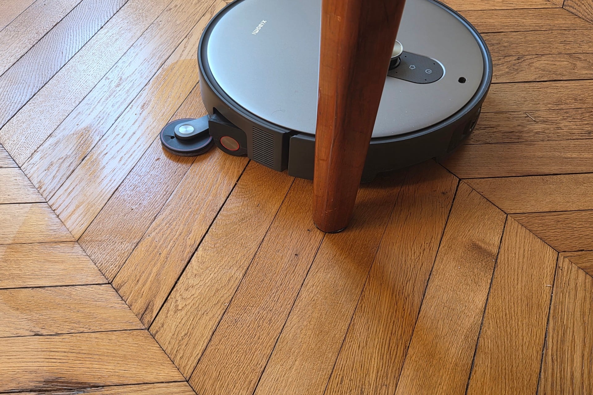 Test robot aspirateur Xiaomi Robot Vacuum 6 Max cover avis sac poussière retour vidéo angle aspiration