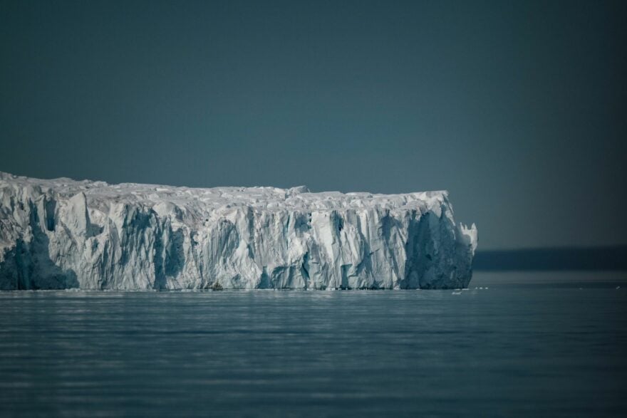 Sous la glace de l’Antarctique, ce bassin caché pourrait faire monter les océans de 3 à 4 mètres