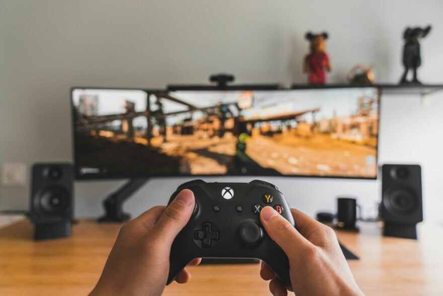 Édito : bientôt de la pub directement dans les jeux vidéo ? Les joueurs encore pris pour des vaches à lait