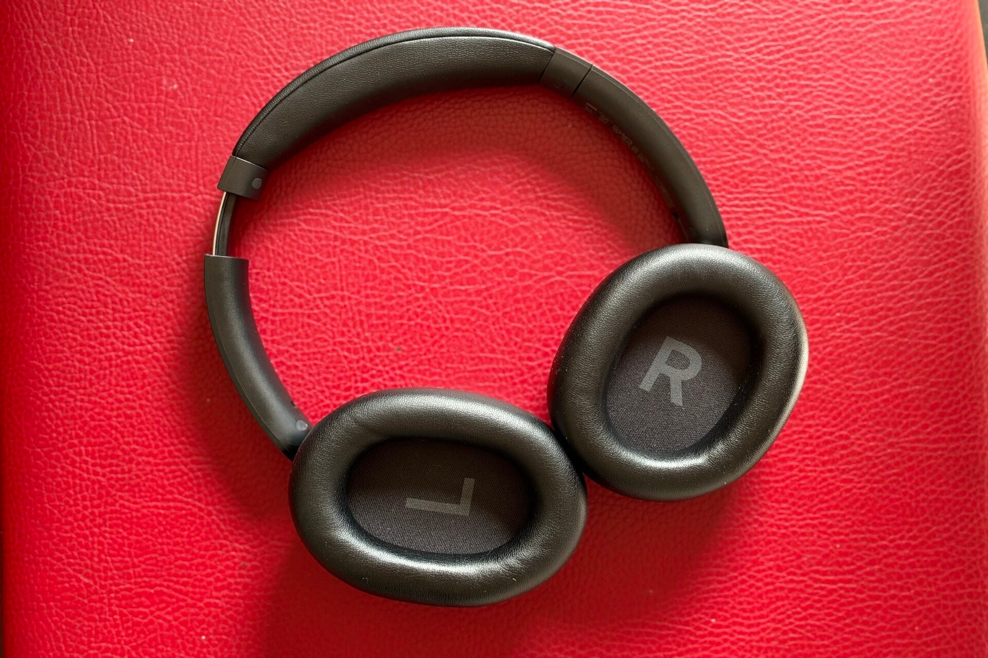 Le casque Xiaomi Redmi Headphones à l'envers