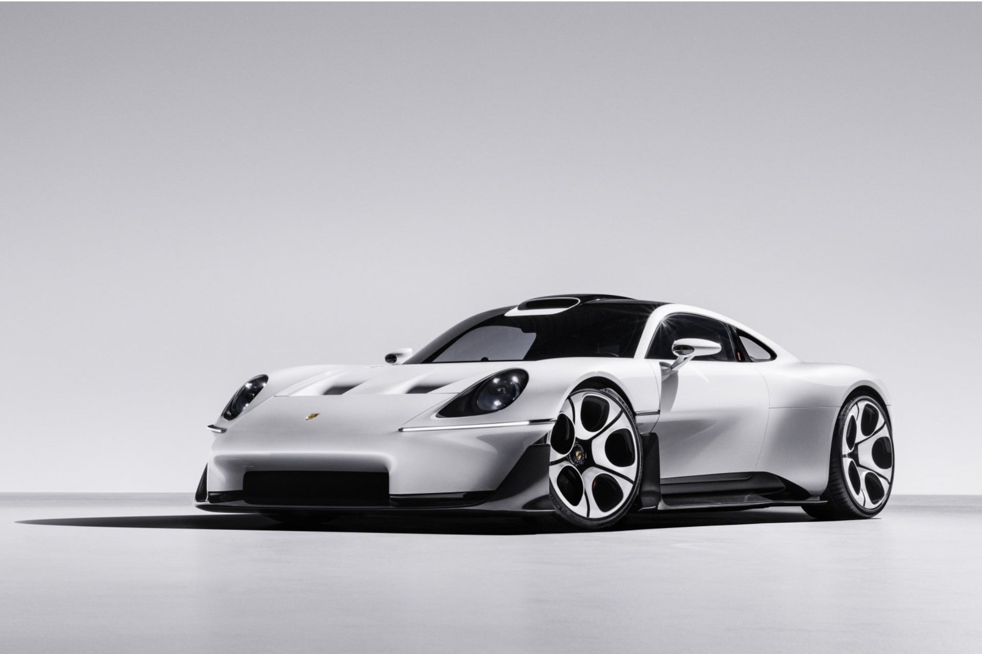 Porsche Mission S