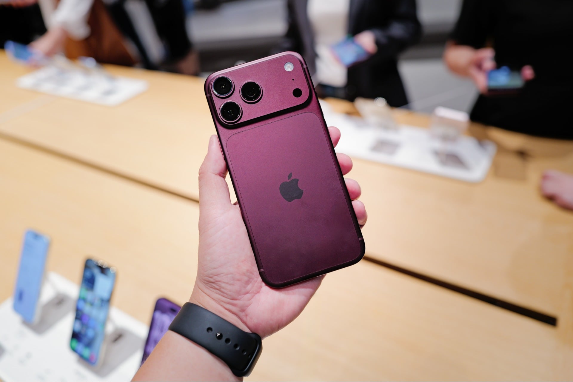iPhone 18 Pro Apple Vente Magasin Smartphone Appareil Photo (2)