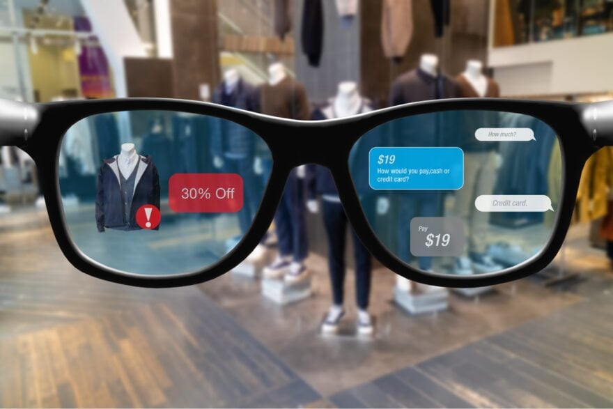 On ne sait plus si on est filmé : après les lunettes, les écouteurs avec caméra arrivent (mais ils seront peut-être différents)