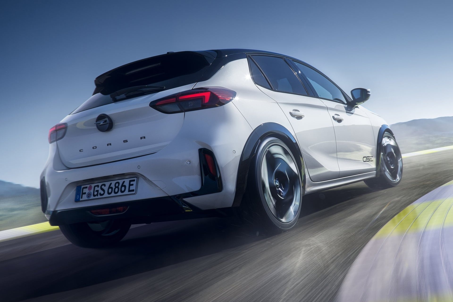 Opel Corsa Gse (5)