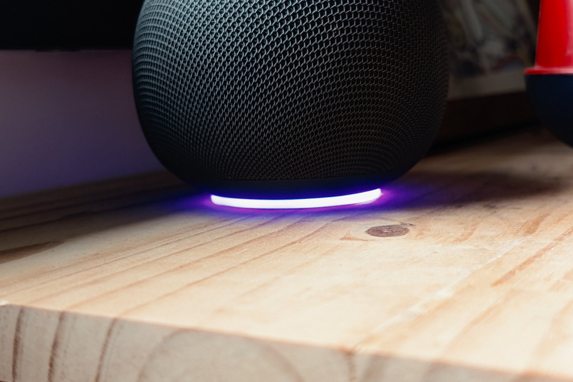 Test Google Home Speaker Led Violette
