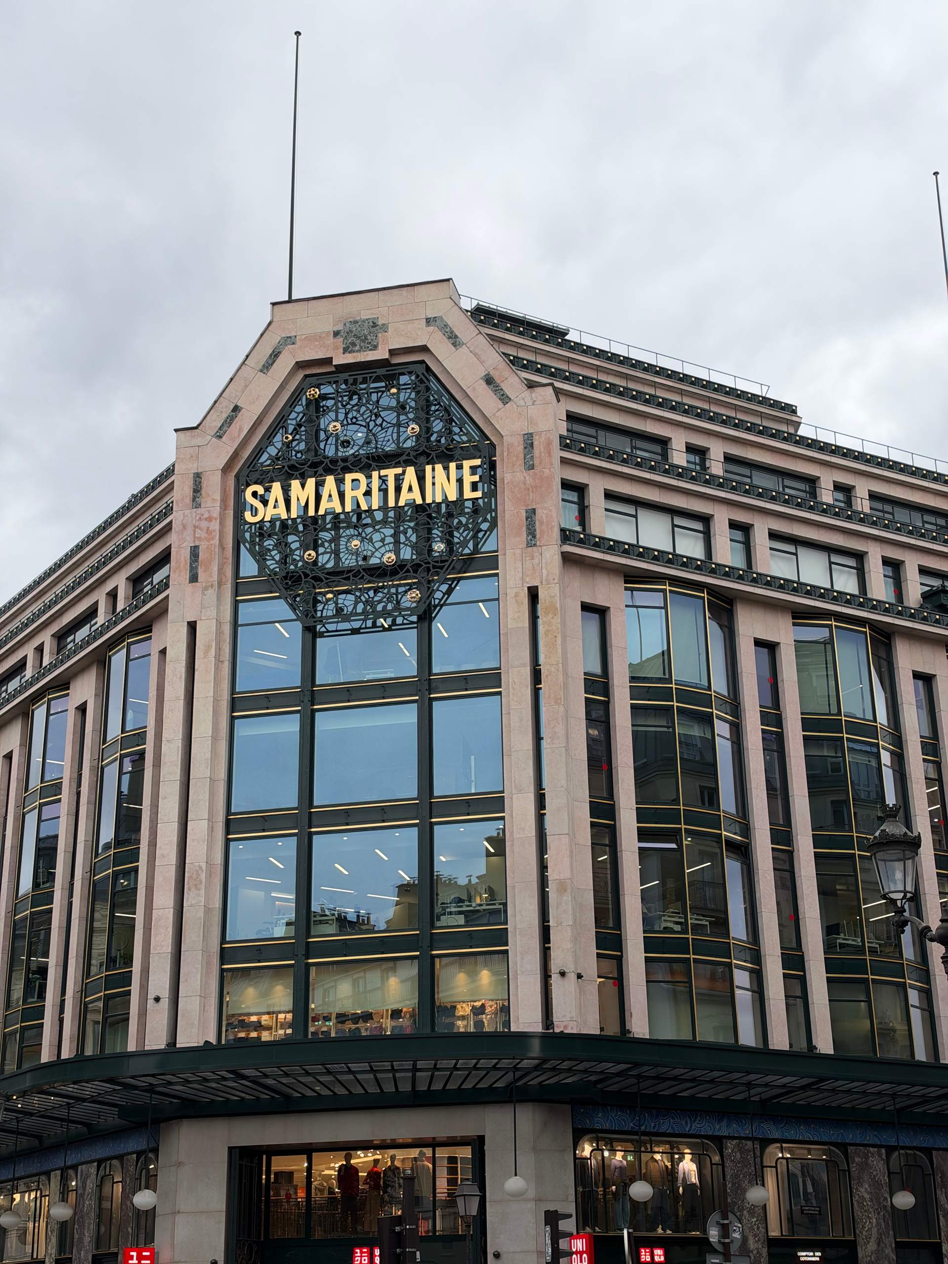 Test iPhone 18 Pro Photo Samaritaine Facade