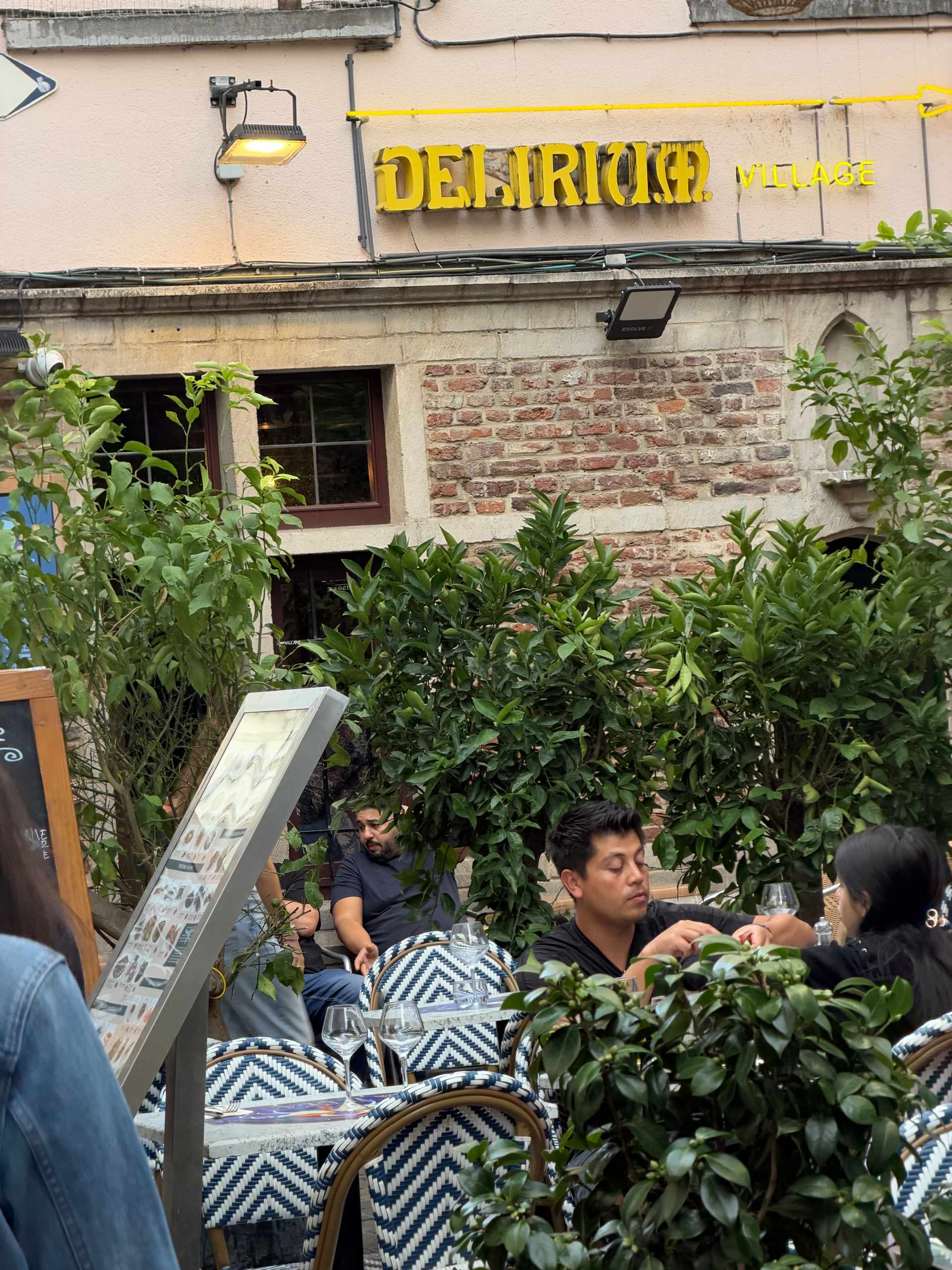 Test iPhone 18 Pro Photo Terrasse Delirium